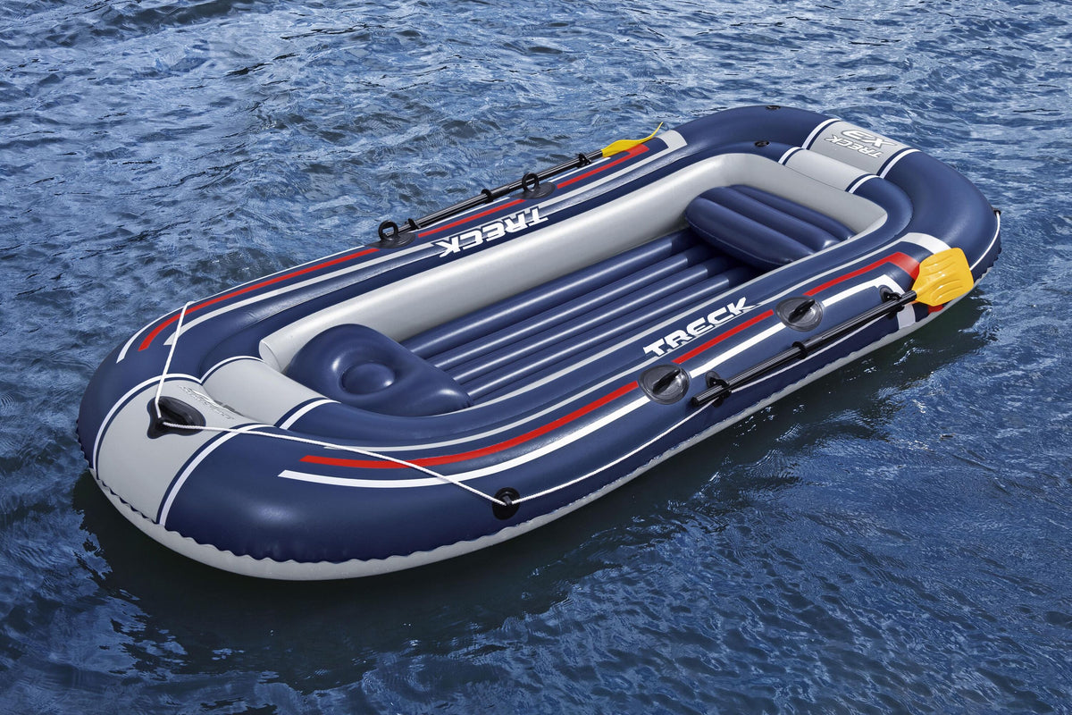 Bestway 3.07m x 1.26m treck x3 set (contents:1 boat,1 pair of oars,1 foot pump,repair patch)