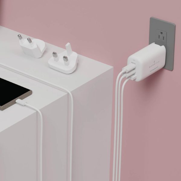 Smartix Premium Travel Wall Adapter - 65W / USB-A / USB-C / White