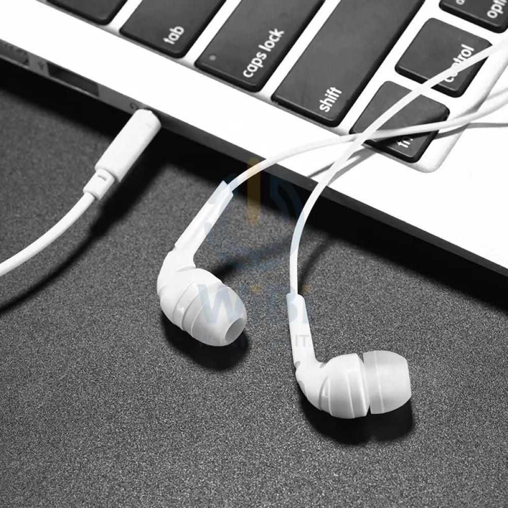 Hoco M40 Earphones - 3.5mm Jack / In-Ear / Wired / White Accessories > Audio > Headphones