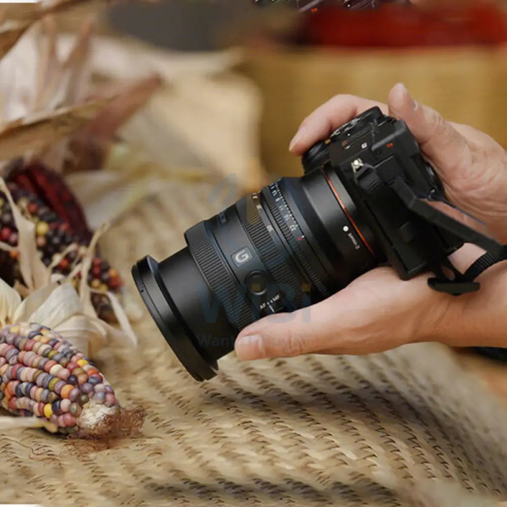 SONY SEL2450G FE 24-50MM F/2.8 G LENS - Full Frame / 67 mm Filter - Black Cameras > DSLR Camera Lens