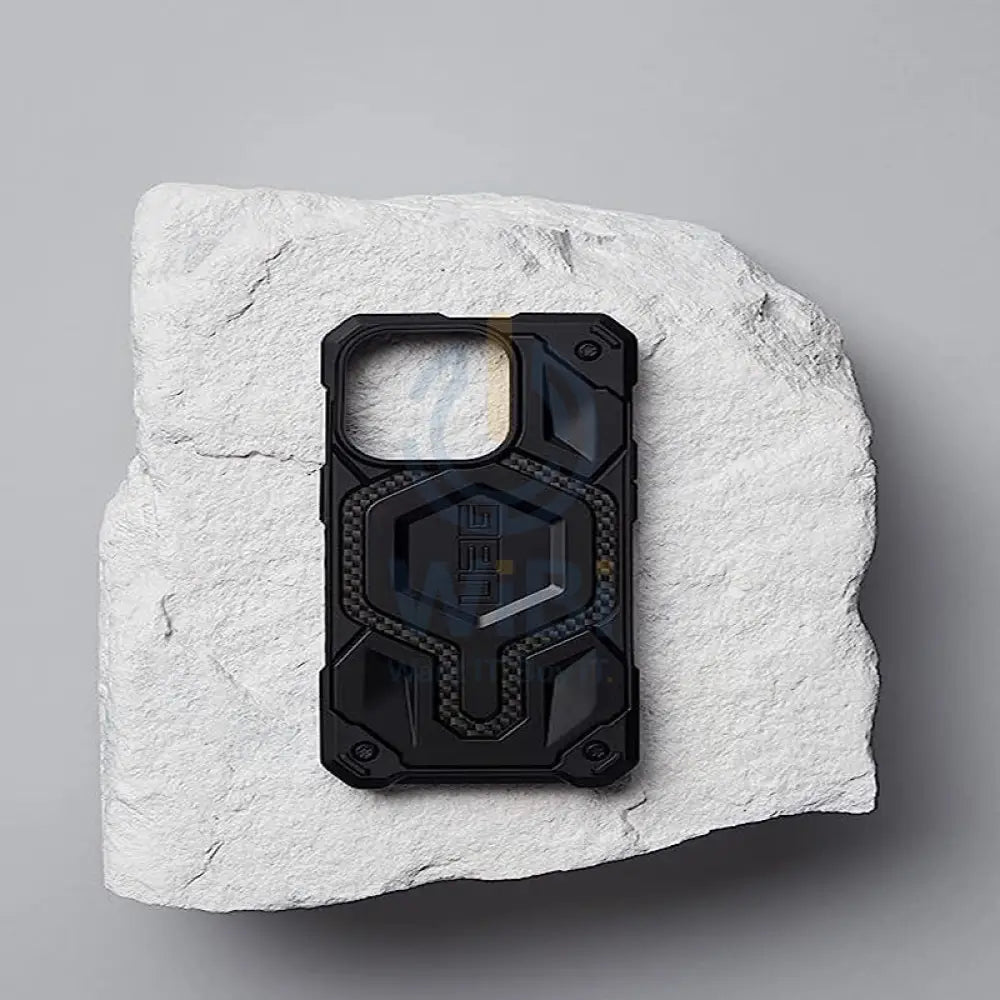 UAG Magsafe Monarch Pro Case - Apple iPhone 14 Plus / Carbon Fiber Black Accessories > Mobiles & Tablets > Offer Zone