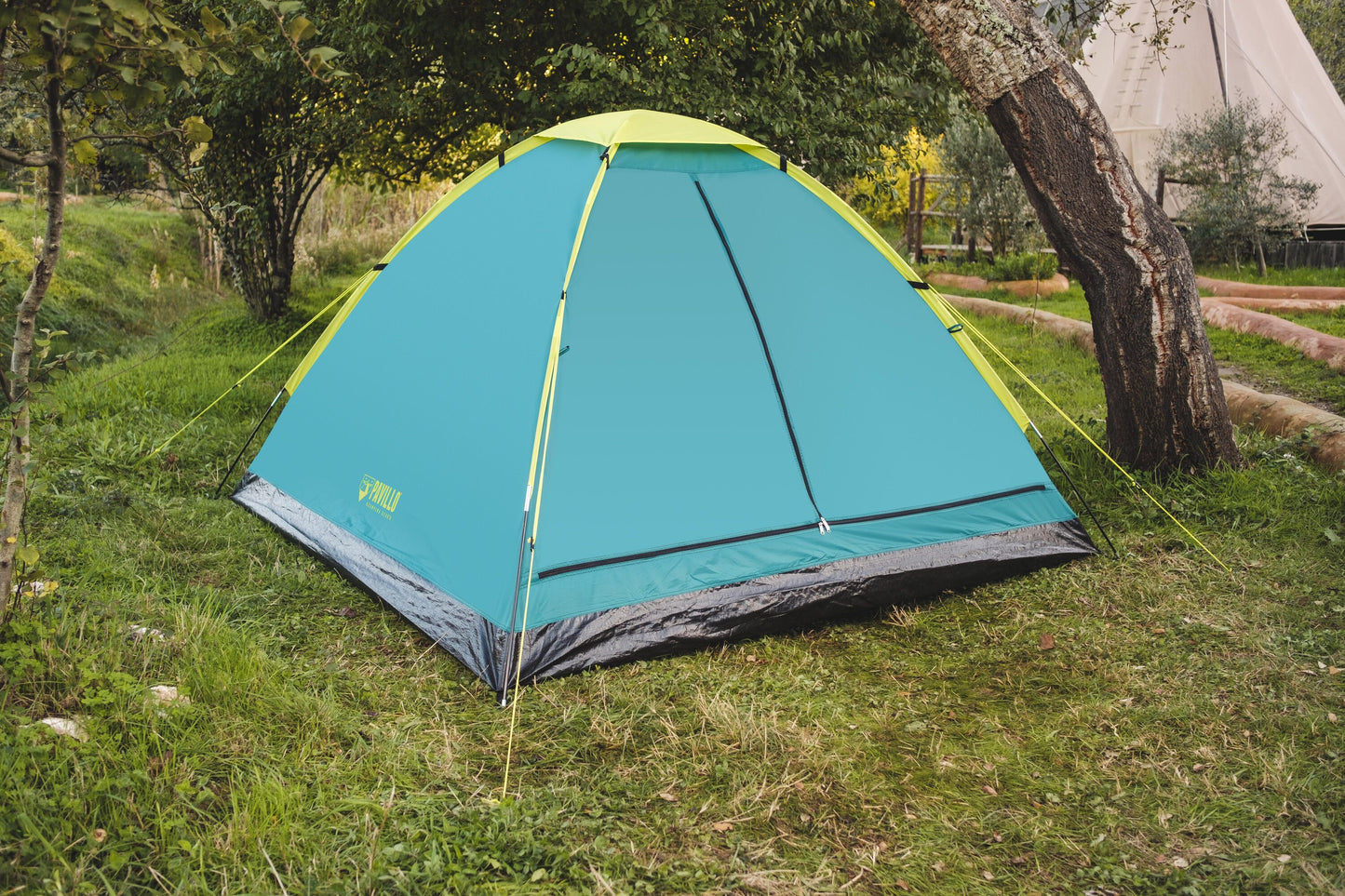 Bestway 2.10m x 2.10m x 1.30m cooldome 3 tent (contents:tent, carry bag, eight pegs, one layer)