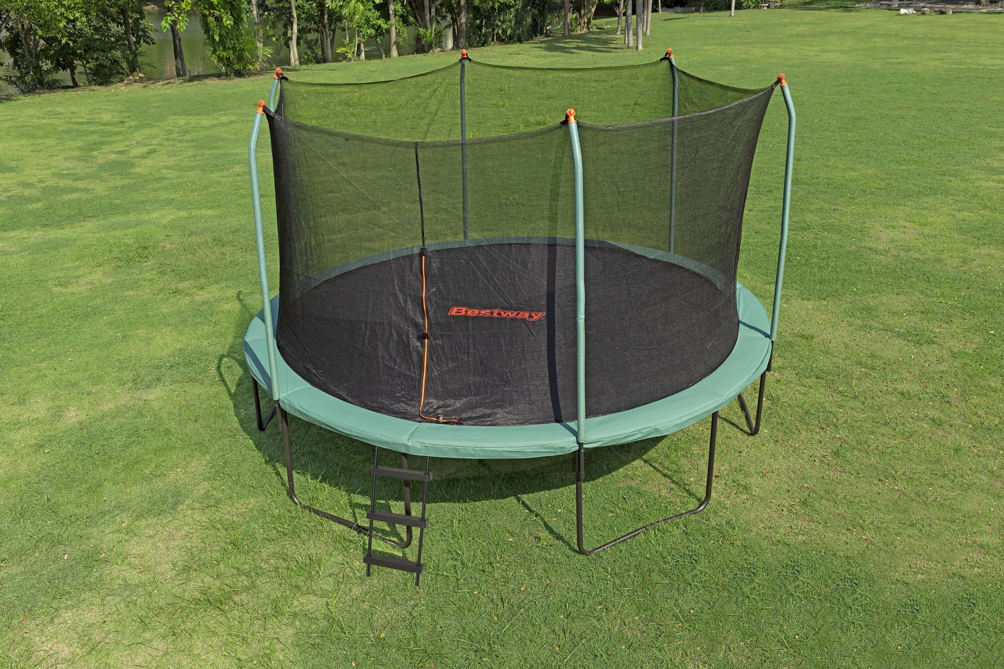 Bestway 4.27m x 2.86m xtreme air trampoline (1 trampoline, 1 spring-loading tool, 6 anchors, 12 foot pads, 1 ladder) age 6+
