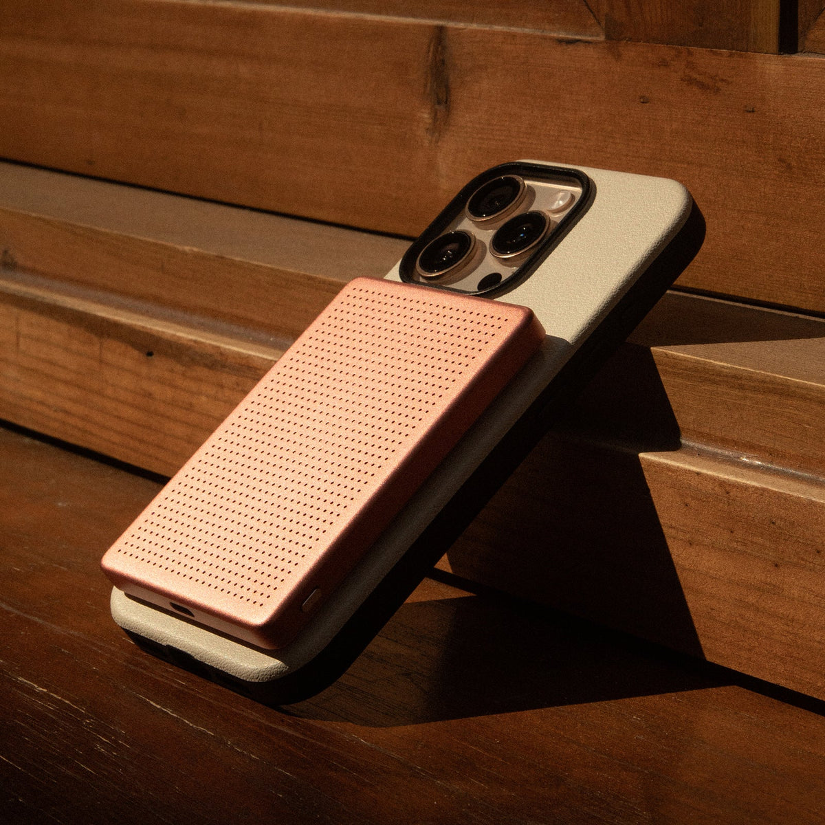 Native Union Active Magnetic Power Bank 5000mAh - Apricot