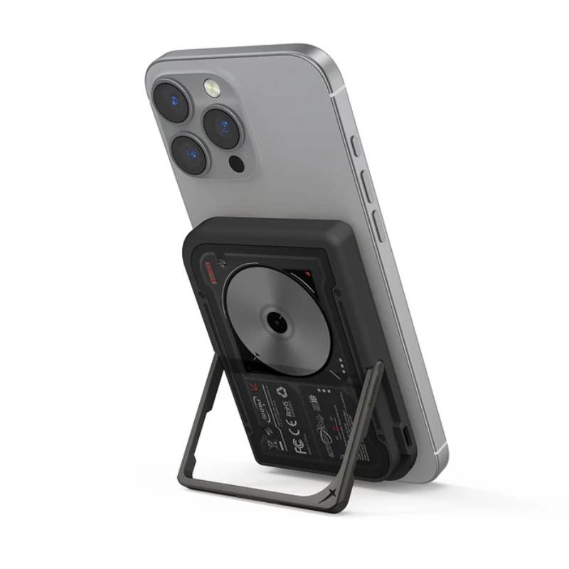SKINARMA Nova Nexus Magnetic PowerBank With Built-In Kick-Stand - 5000mAh / USB-C / Black Accessories > Power Bank