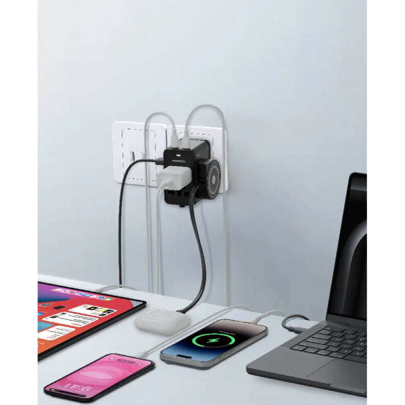 Porodo Voyage Universal Travel Adapter - USB-C / USB-A / Black
