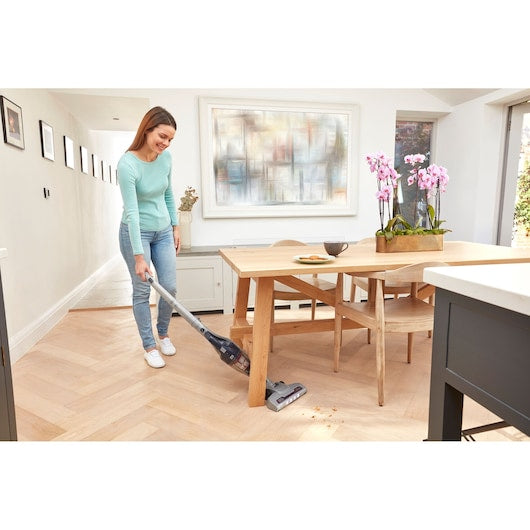 Black+Decker 2-in-1 Cordless Stick Vaccum Cleaner - 18V / 36Wh