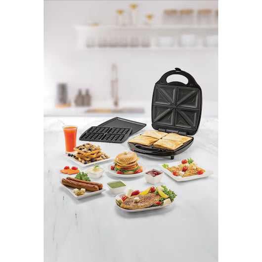 Black+Decker 3-in-1 Sandwich, Waffle and Grill Maker - 1400W / 4 Slice Capacity / Black