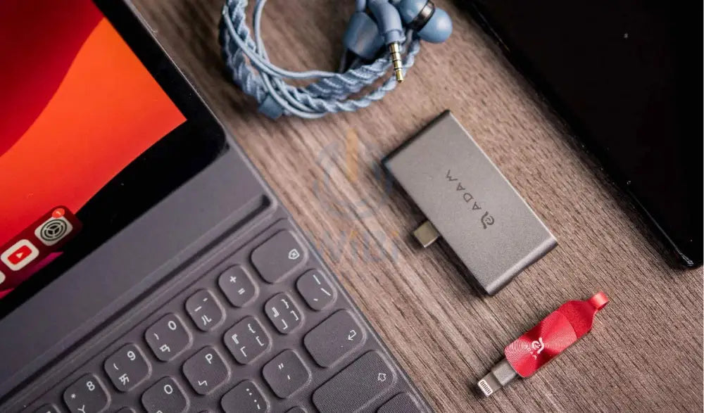 Adam Elements Casa HUB i4 USB-C 3.1 4 port Hub for iPad Pro - Grey Accessories > Mobiles & Tablets