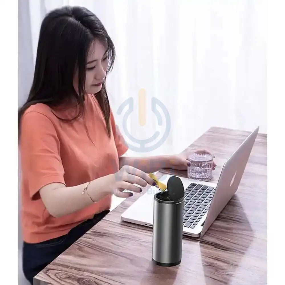 Baseus inAuto Gentleman Style Vehicle-Mounted Trash Can CRLJT-01 Accessories > Outdoor & Travel