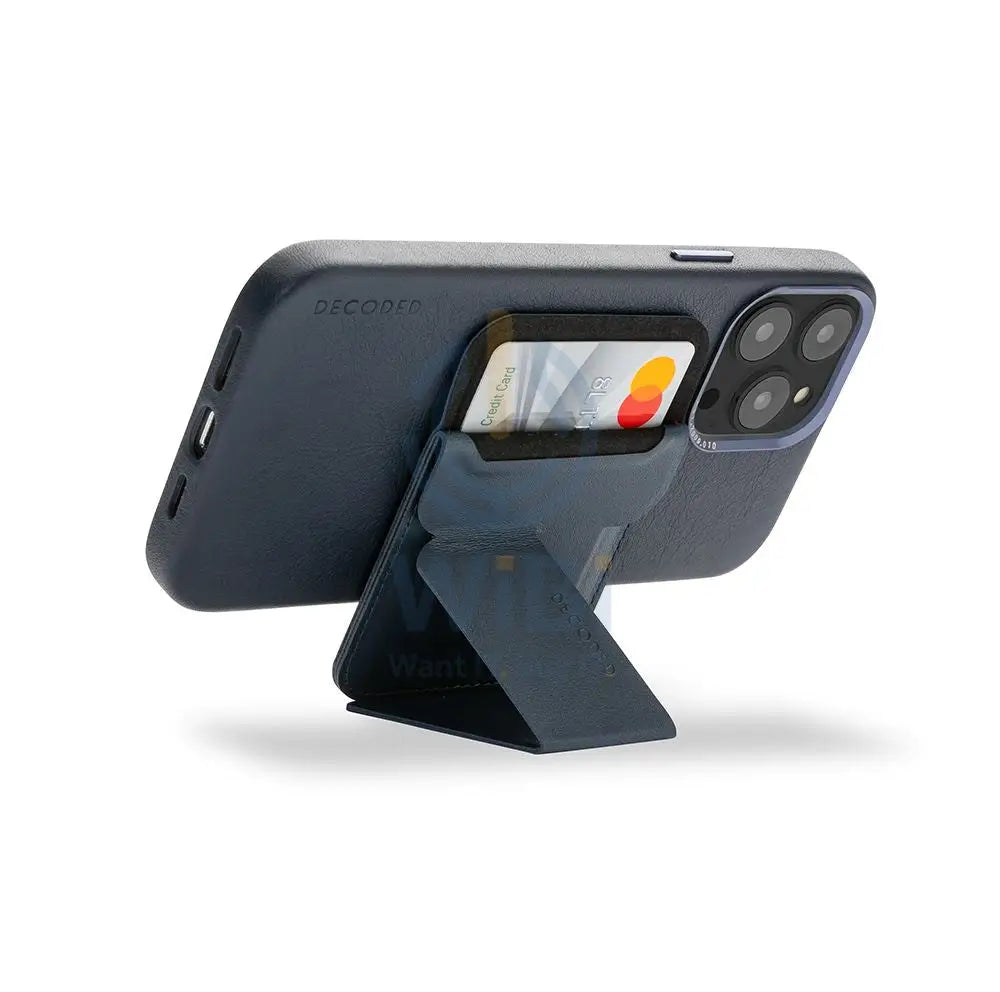 Decoded MagSafe Stand Sleeve - Matte Navy Accessories > Mobiles & Tablets > Mobiles
