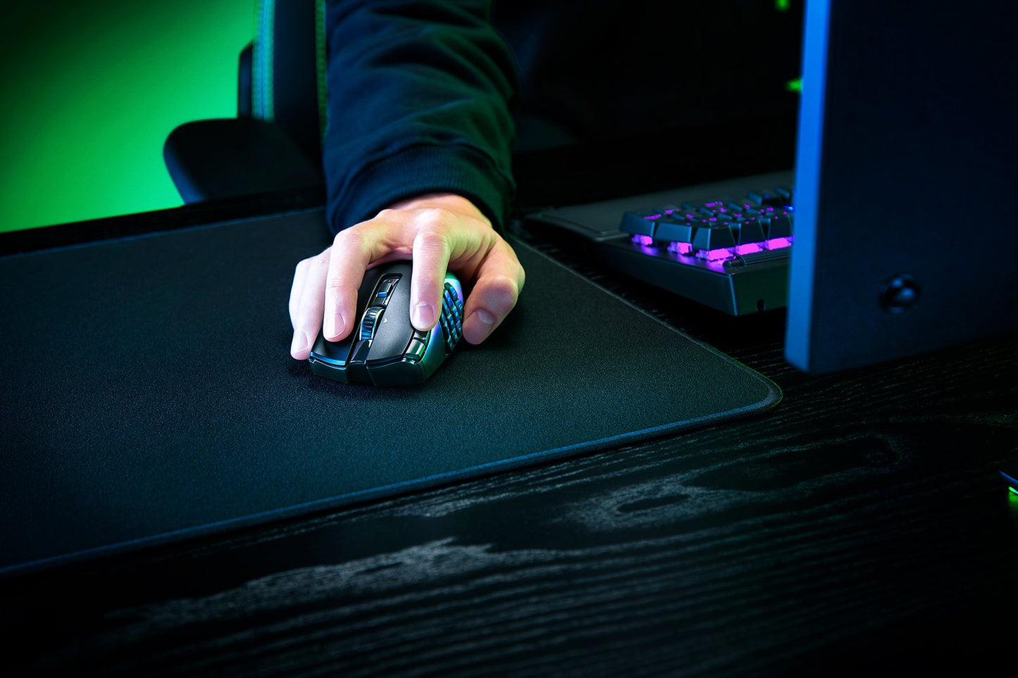 RAZER Naga V2 HyperSpeed Gaming Mouse