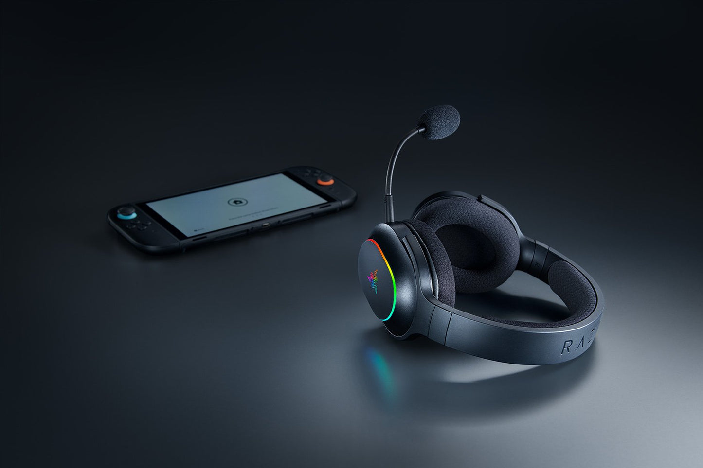 Razer Barracuda X Chroma Gaming Headset - Wireless / Bluetooth / Black