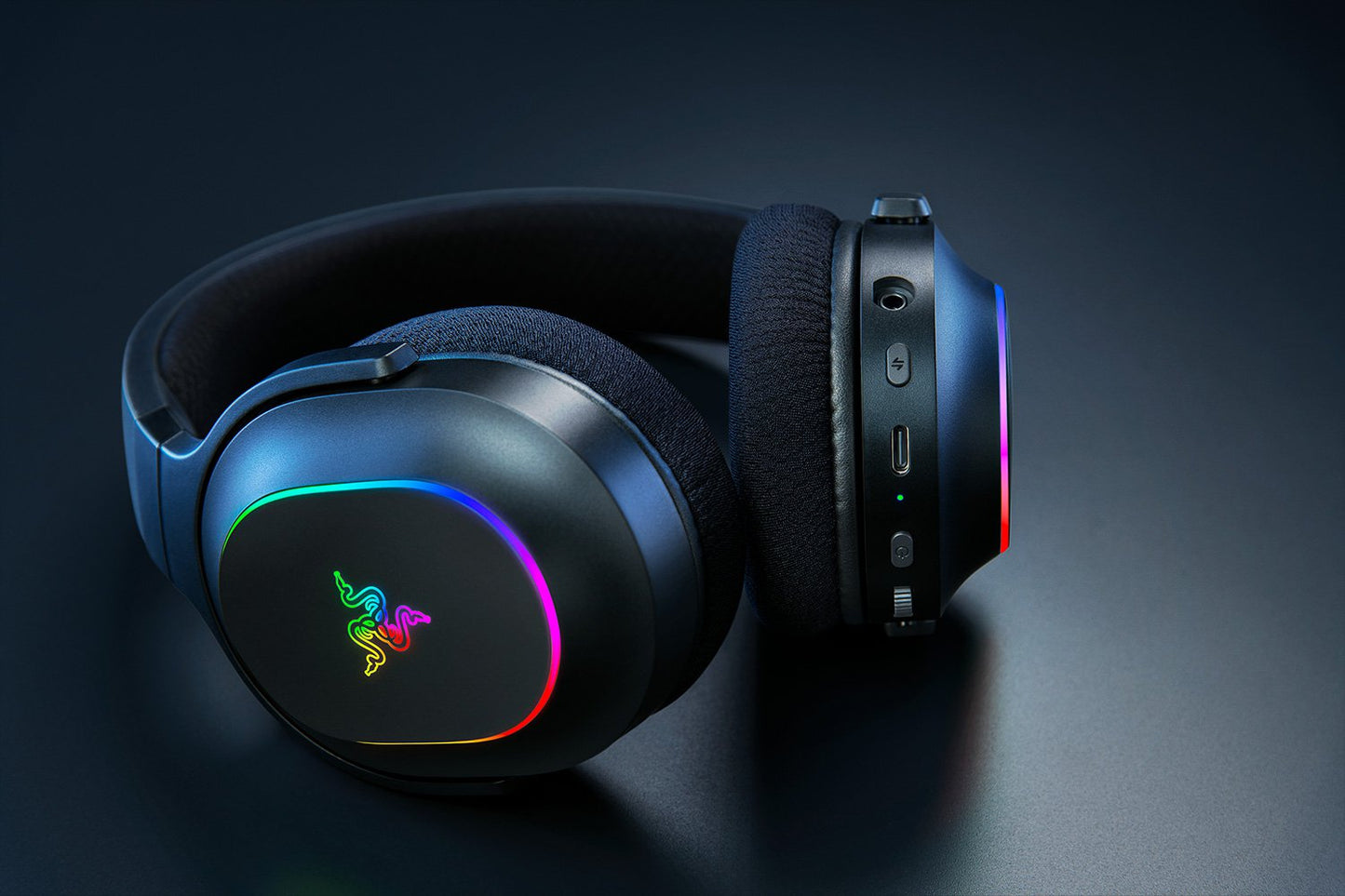 Razer Barracuda X Chroma Gaming Headset - Wireless / Bluetooth / Black