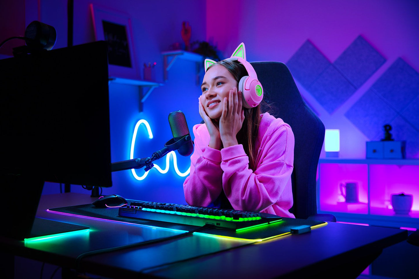 RAZER Seiren V3 Chroma Gaming Microphone - Black