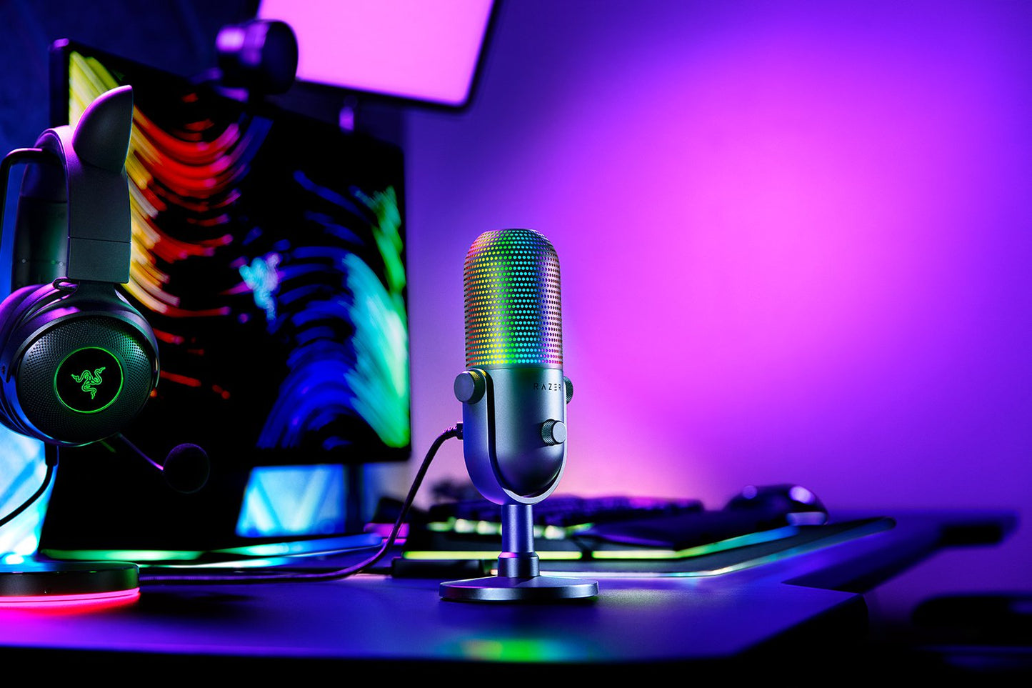 RAZER Seiren V3 Chroma Gaming Microphone - Black