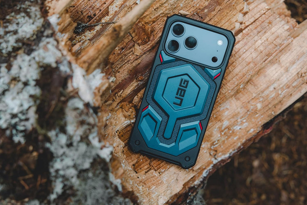 UAG iPhone 17 Pro Monarch Pro Kevlar Magsafe Case
