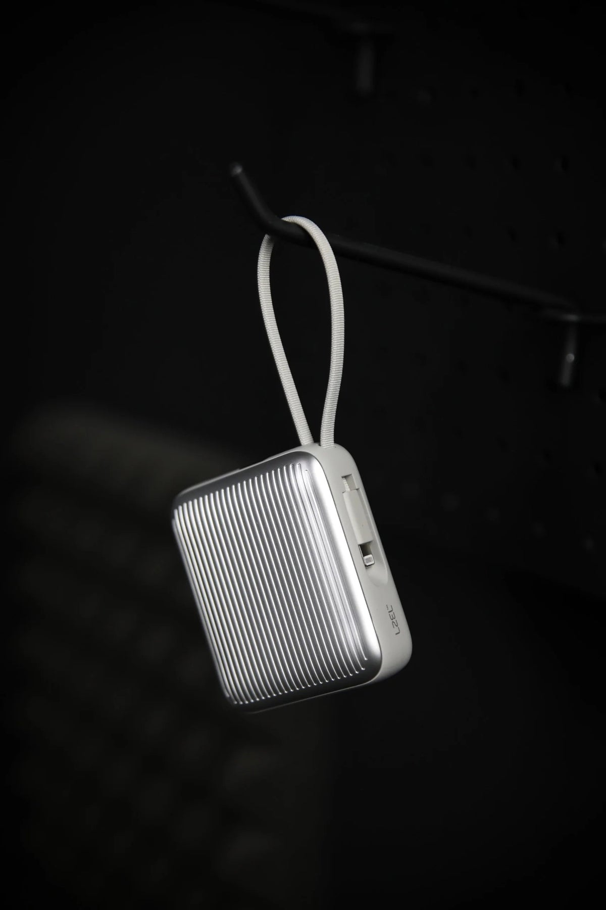Lzel Mini Neurode Sync Power Bank with Built-in-Cable - 10000mAh / 22.5W / USB-A / USB-C / Silver
