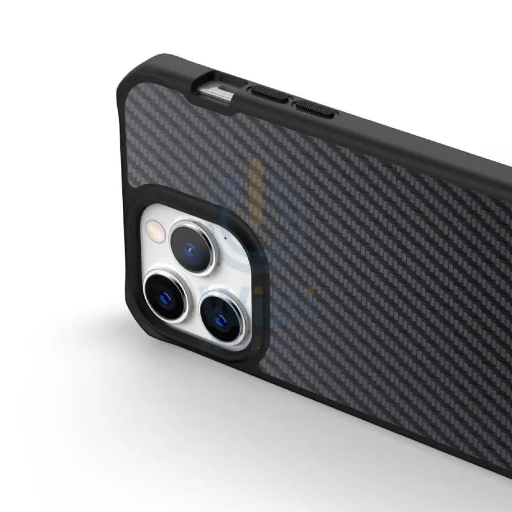 Itskins Ballistic Carbon Case Compatible With MagSafe - Apple iPhone 14 Pro / Black Accessories > Mobiles & Tablets