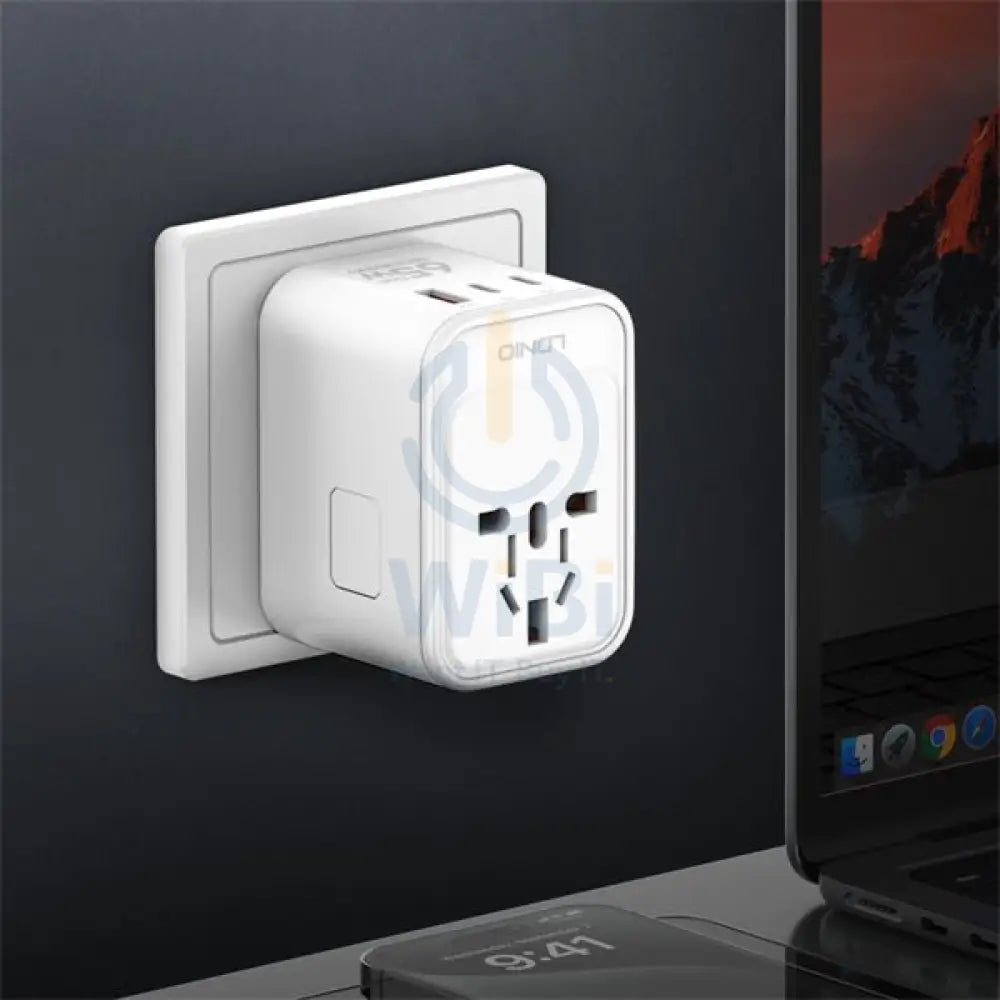 Ldnio 3 USB Ports 65W GaN Travel Converter Adapter Z6 Accessories > Power Adapters