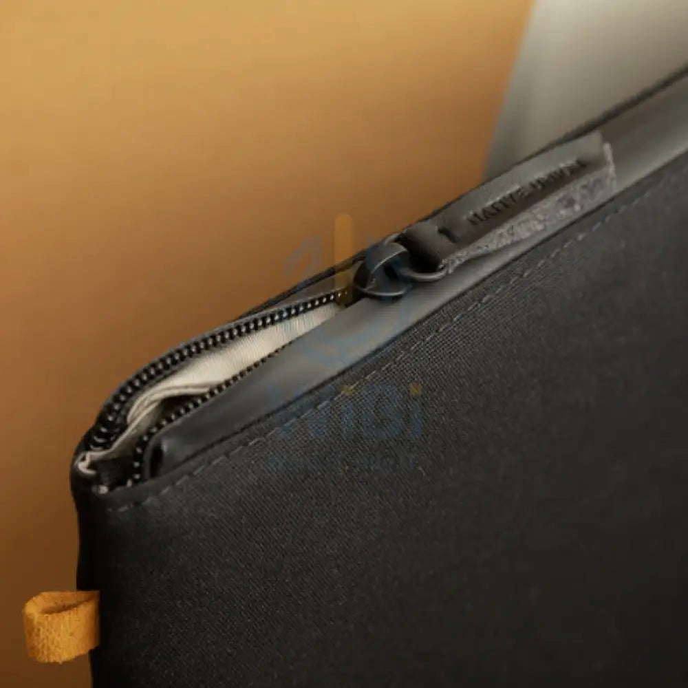Native Union MacBook Air/Pro 13’’/14’’ Stow Lite Sleeve - Kraft Accessories > Other Laptop Accessories