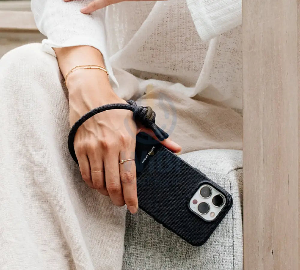 Native Union Wrist Sling (City Grip) - Black Accessories > Mobiles & Tablets > Mobiles