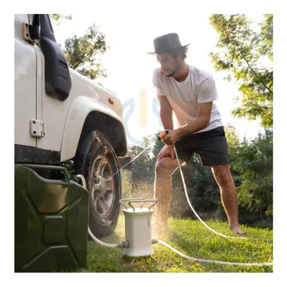 Naturehike Outdoor Vehicle Mounted Shower - Beige Outdoor & Travel