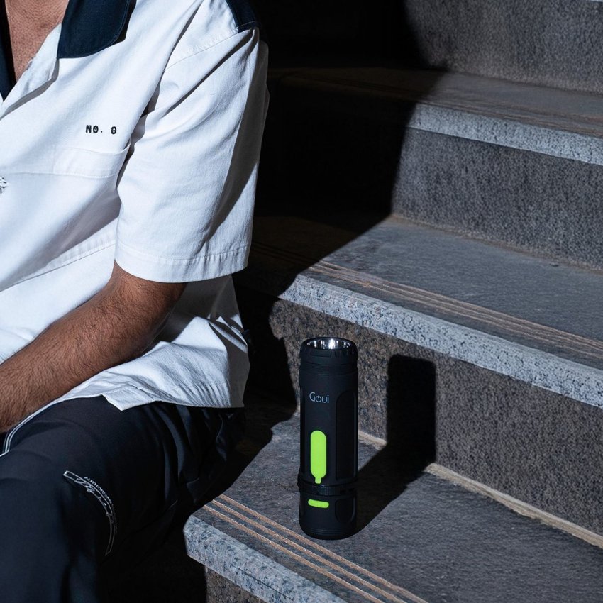 GOUI Multifintional Camp light with Spekar & Power Bank - 4400mAh / Black