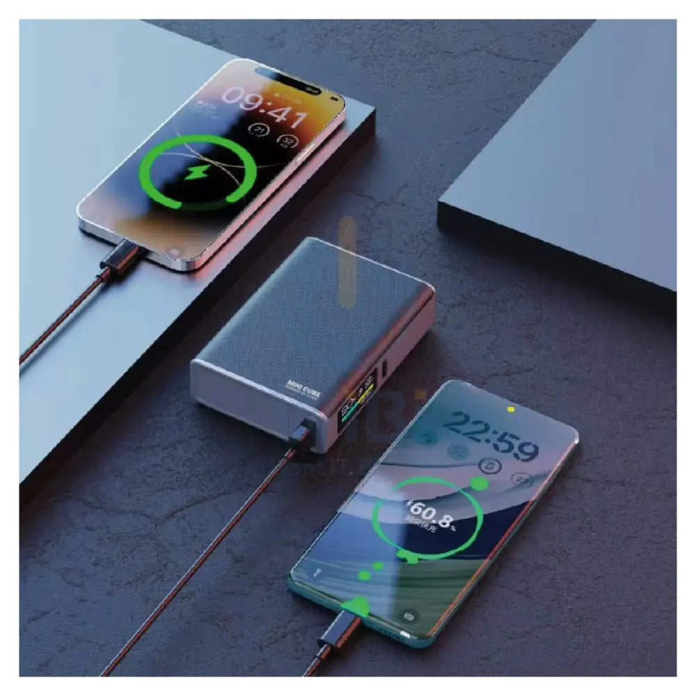 Pawa Cube Mini Power Bank With Smart Display 22.5W / 10000mAh / Black Accessories > Power Bank