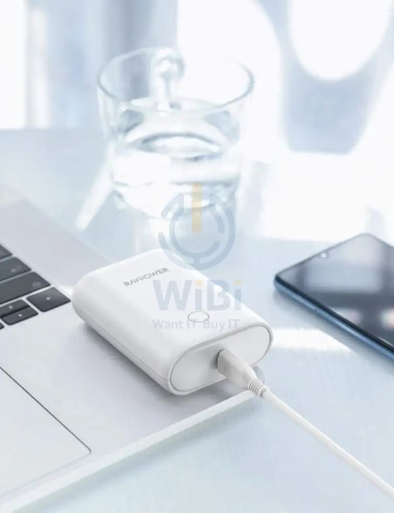 RAVPower PD + QC 2-Port Power Bank - 10,000mAh / 18W / White Accessories > Power Bank