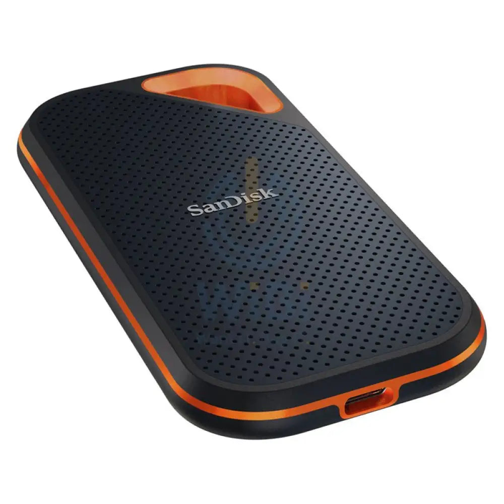 SanDisk Extreme Pro Portable SSD - 4TB / Up to 2000 MB/s / USB 3.2 Gen 2 Type-C / External SSD (Solid State Drive)