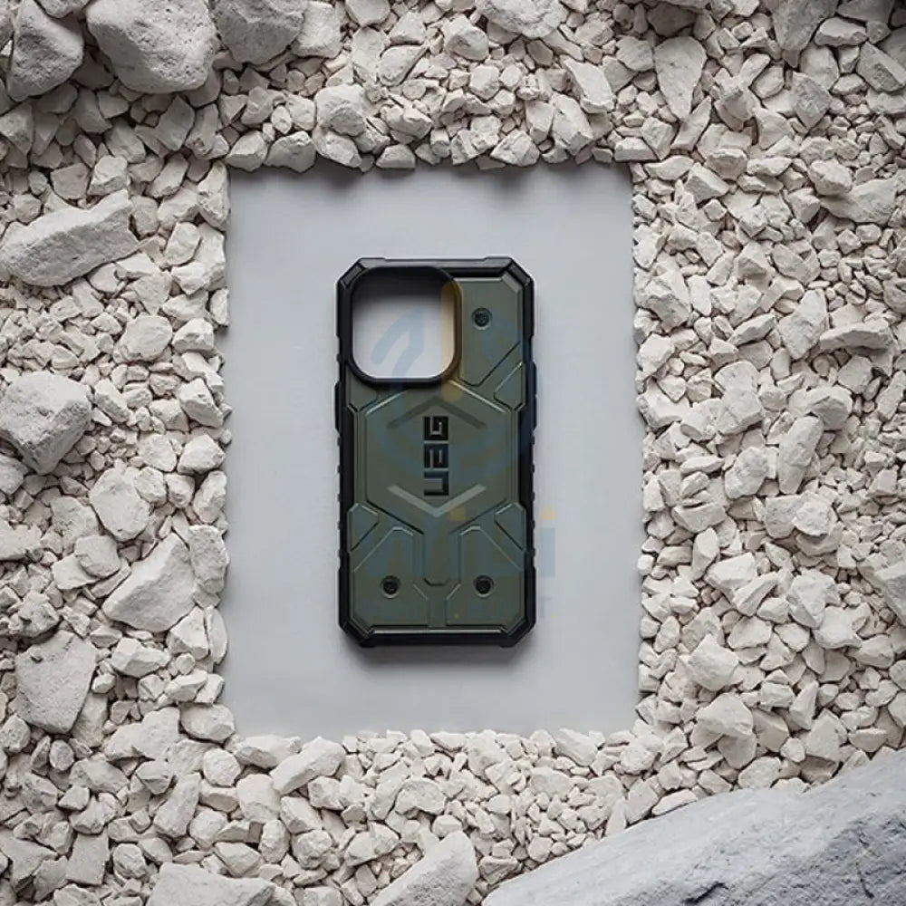 UAG Magsafe Pathfinder Case - Apple iPhone 14 Pro / Olive Accessories > Mobiles & Tablets