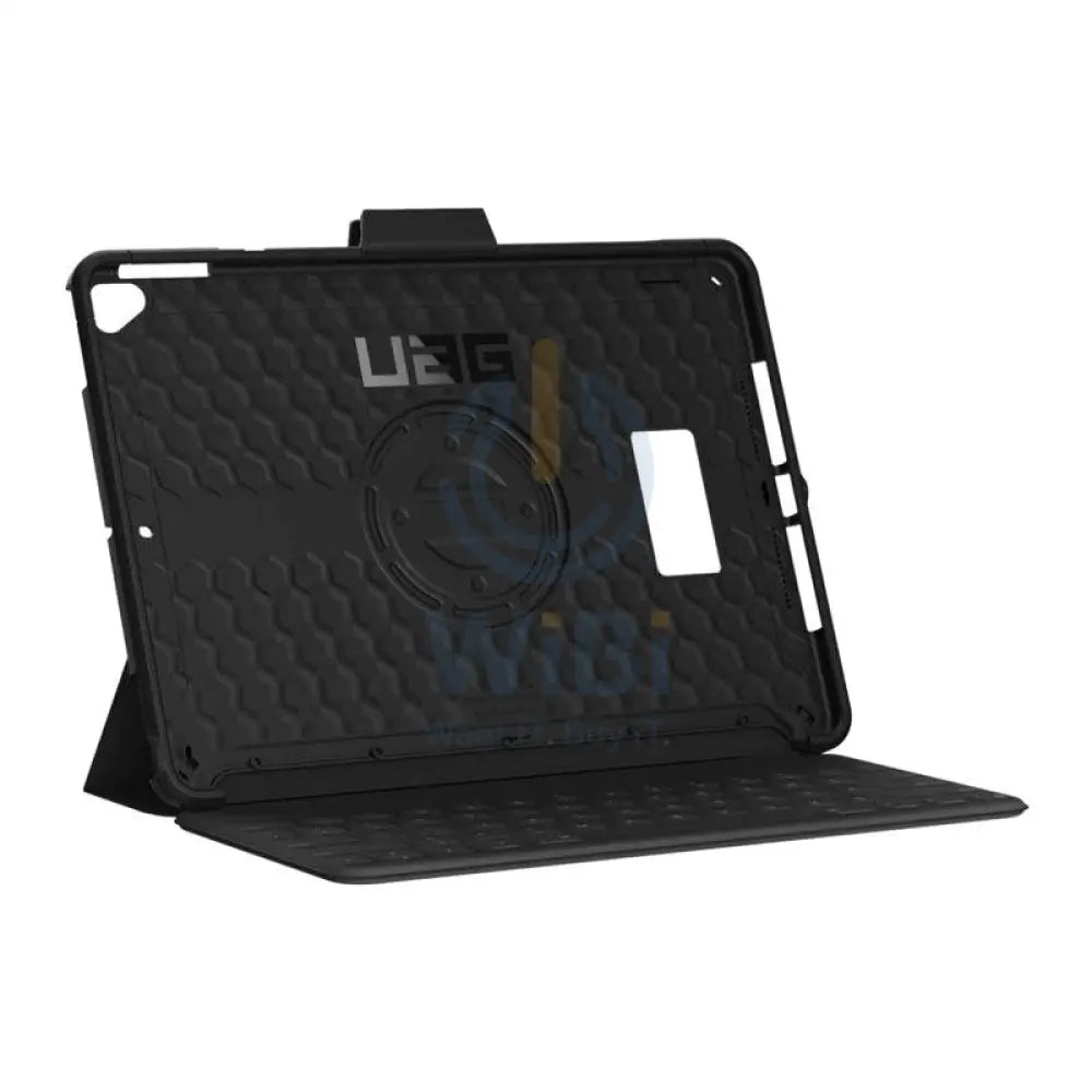 UAG Scout With Handstrap Case - iPad 10.2-inch / Black Accessories > Mobiles & Tablets