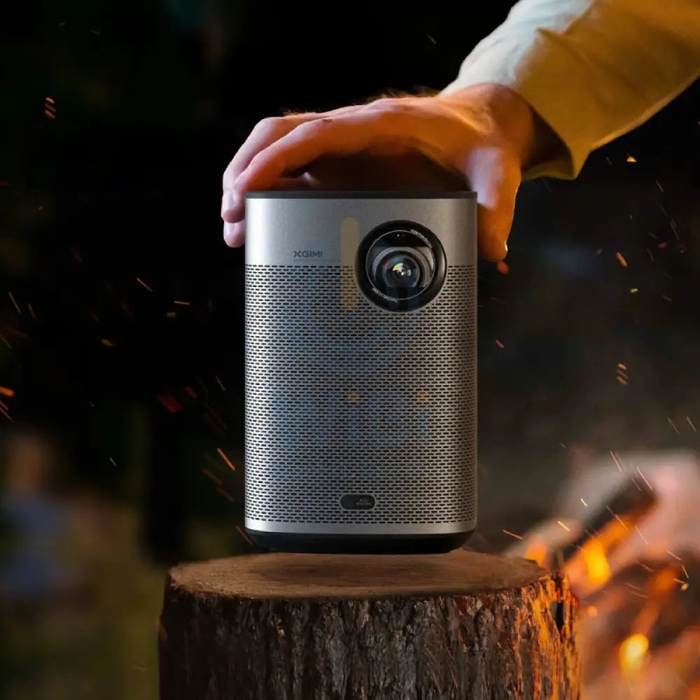 XGIMI Halo+ Google TV Portable Cinema - DLP / 700 lumens / 2GB / 16GB / Silver Monitors & Projectors > Projectors