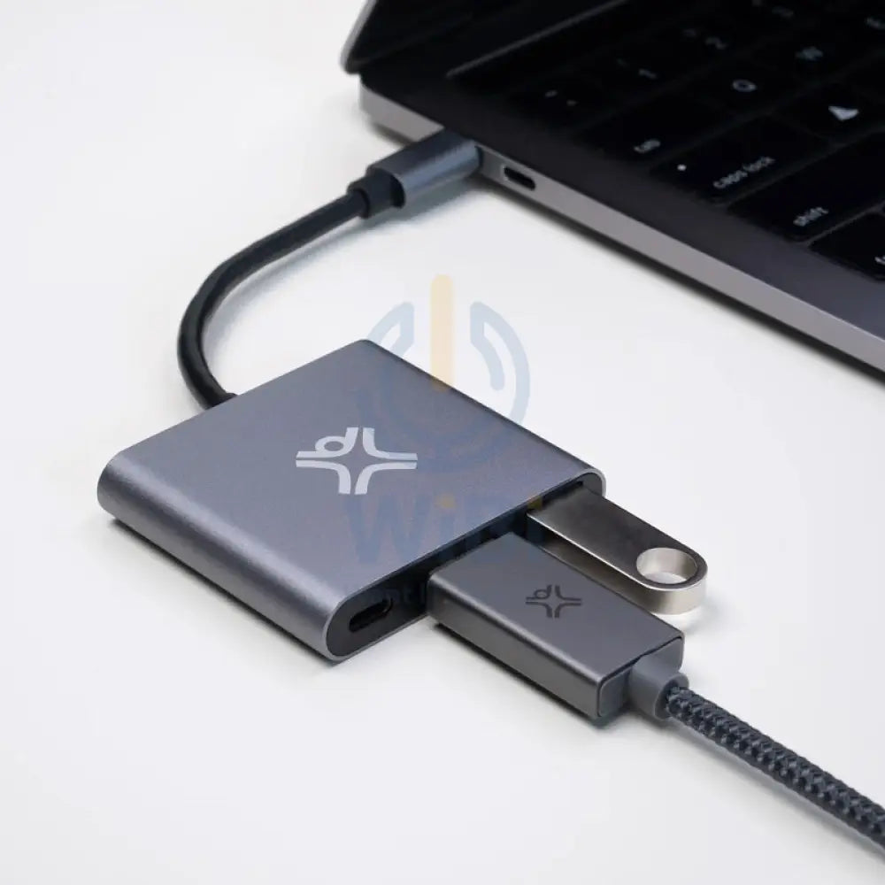 Xtrememac Hub Station - 3-in-1 / USB-C / Silver Accessories > Cables & Converters > Cables